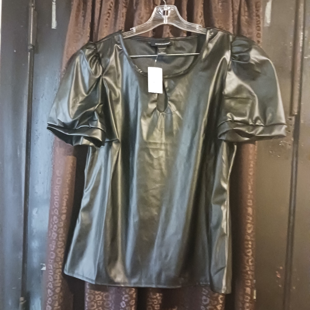 Double short sleeve faux leather top